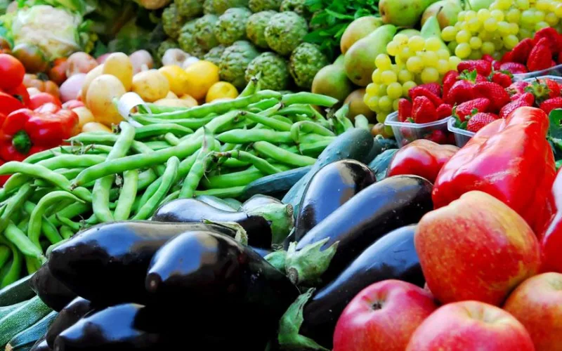 أسعار الخضروات والفاكهة اليوم الخميس 8-2-2024 في سوق العبور