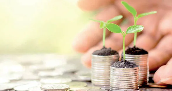 ما حكم إسقاط الدين وجعله من الزكاة