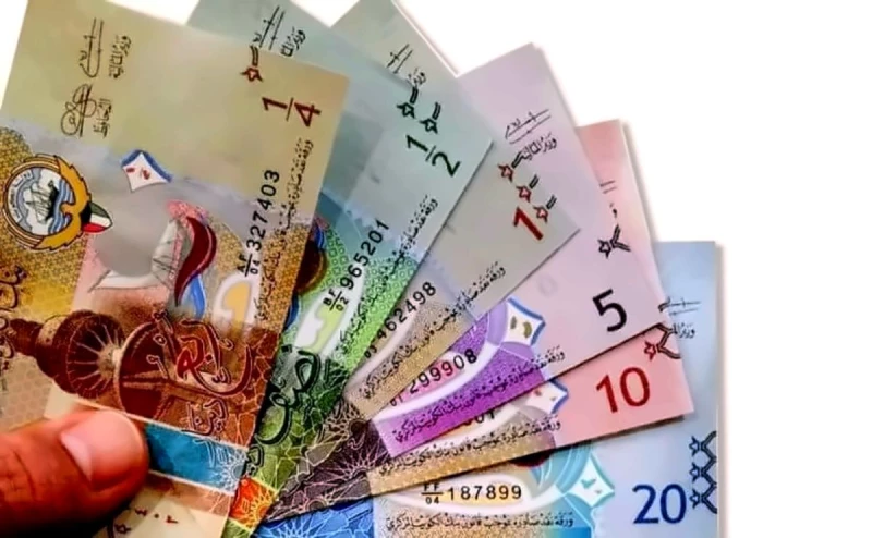سعر الدينار الكويتي في السوق السوداء اليوم الثلاثاء  2024