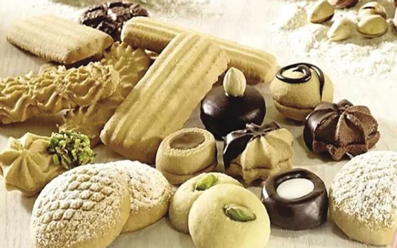 سعر كيلو بيتي فور وغريبة العيد 2025 علبة الكحك في المحلات