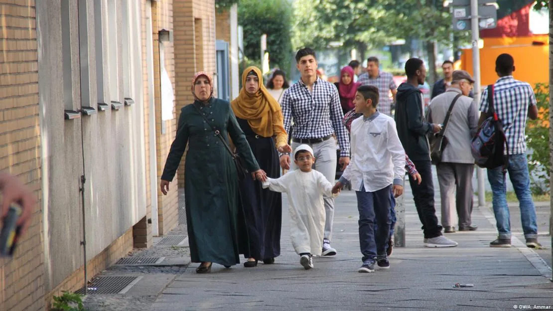 موعد اول يوم عيد الفطر في المانيا 2025-1445 متى اول يوم العيد الصغير بالمانيا