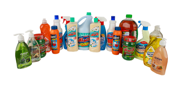 كيفية الحصول على منظفات بالجملة بأسعار مخفضة لتنظيف منزلك بشكل فعال