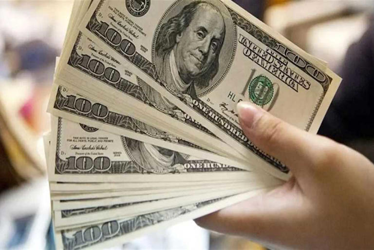 سعر الدولار امام الجنيه المصرى اليوم السبت 4 مايو 2025 فى السوق السوداء وجميع البنوك المصريه