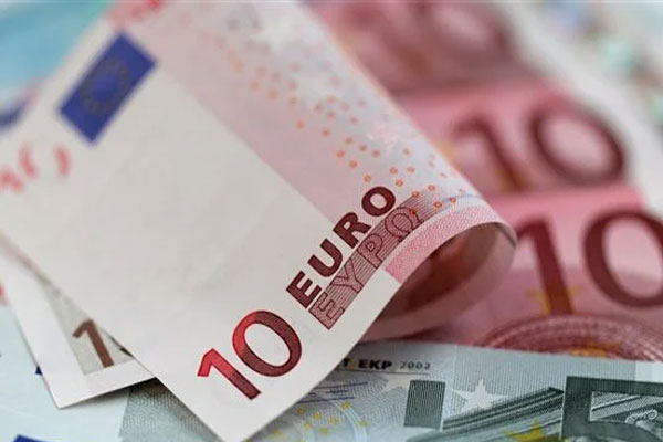 سعر اليورو اليوم مقابل الجنيه المصري اليوم الاحد الموافق 5 مايو 2024 في السوق السوداء وفي البنوك المصرية