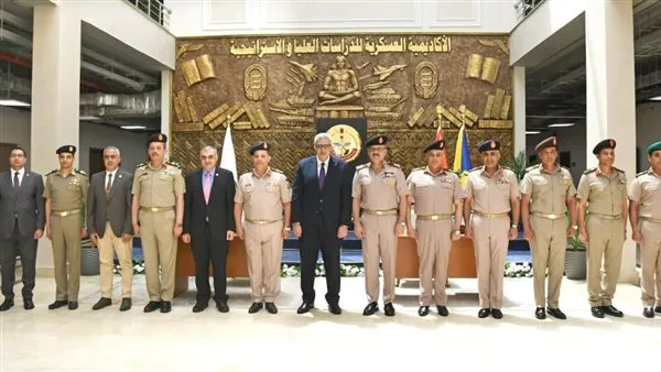 الأكاديمية العسكرية للدراسات العليا والاستراتيجية توقع بروتوكول تعاون مع المجلس الأعلى للجامعات| صور