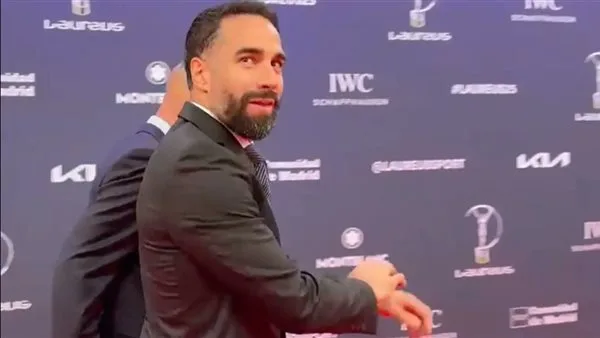 كارفاخال: ريال مدريد أمامه تحدٍ كبير في نهائي السبت.. وهذا موقفي من المشاركة بمونديال الأندية كارفاخال: ريال مدريد أمامه تحدٍ كبير في نهائي السبت.. وهذا موقفي من المشاركة بمونديال الأندية