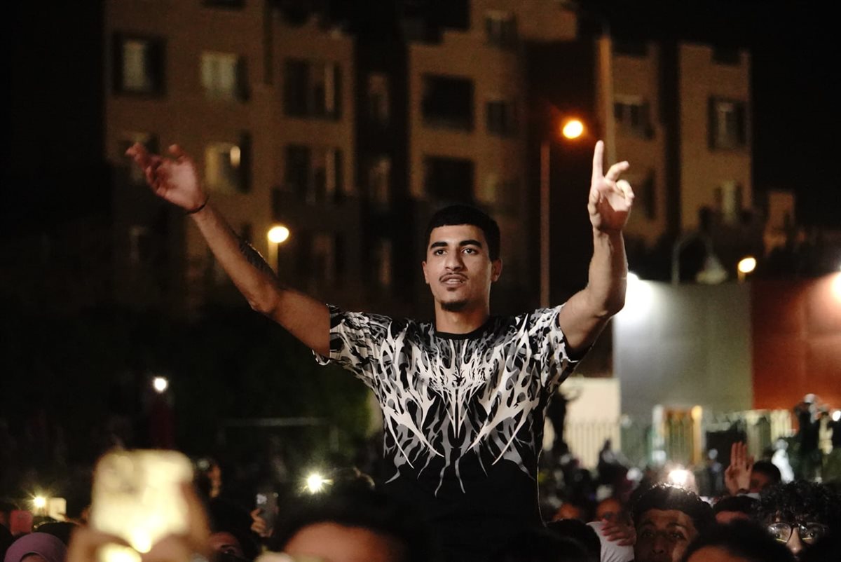 بحفل كامل العدد وبرعاية القاهرة 24.. تامر عاشور يتألق في حفلة الأخير بمناسبة احتفلات شم النسيم