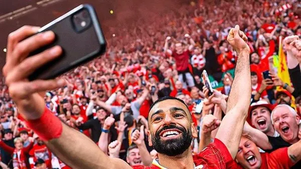 محمد صلاح: أخبرت سلوت بتعويضه هجوميًا.. وشعور الفوز بالدوري لا يصدق محمد صلاح: أخبرت سلوت بتعويضه هجوميًا.. وشعور الفوز بالدوري لا يصدق