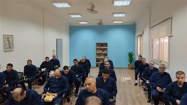 الأمن ينفي تعرض 4 نزلاء بأحد مراكز الإصلاح والتأهيل لانتهاكات واحتجازهم في زنازين انفرادية الأمن ينفي تعرض 4 نزلاء بأحد مراكز الإصلاح والتأهيل لانتهاكات واحتجازهم في زنازين انفرادية