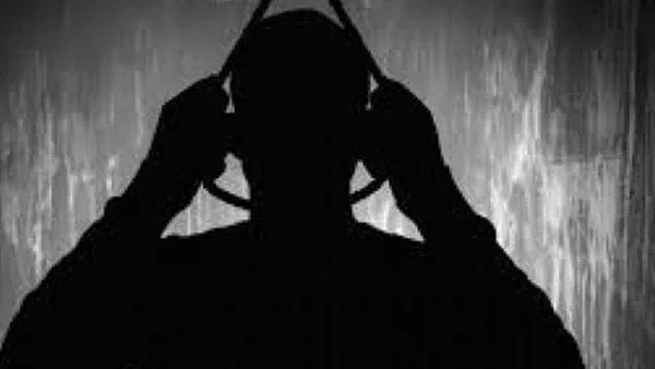 لعدم اهتمامه بدراسته.. انتحار طالب إعدادي بسبب خلافات أسرية في الفيوم لعدم اهتمامه بدراسته.. انتحار طالب إعدادي بسبب خلافات أسرية في الفيوم