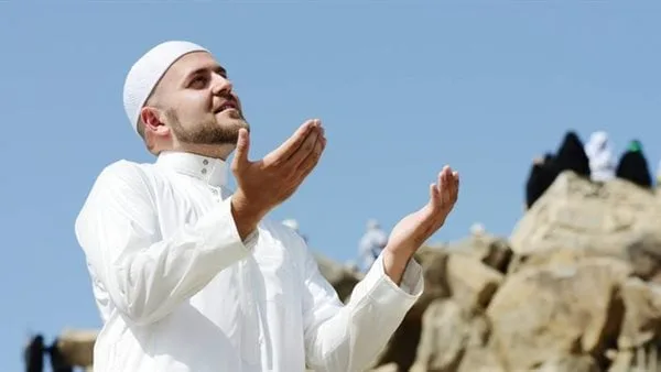 ما حكم الحج والعمرة عن متوفيين اثنين في رحلة واحدة؟ ما حكم الحج والعمرة عن متوفيين اثنين في رحلة واحدة؟