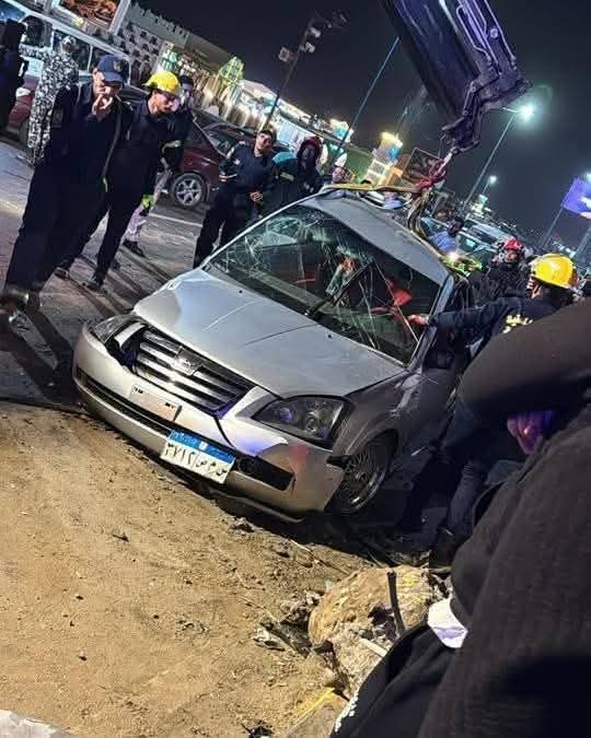 تصادم 3 سيارات ملاكي بكورنيش الإسكندرية 