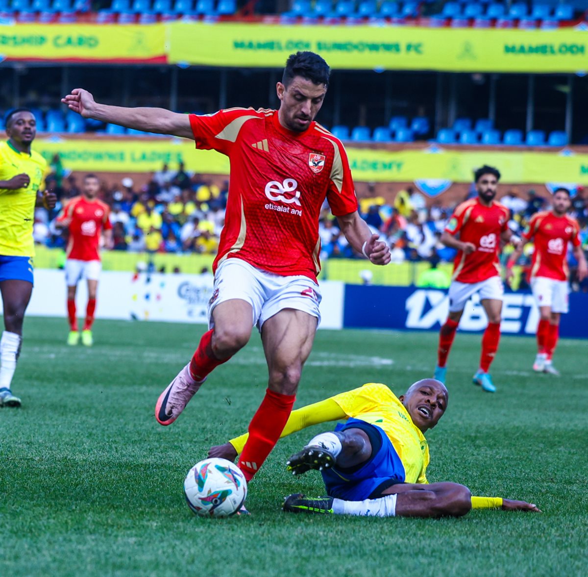  كيفية مشاهدة مباراة الأهلي وصن داونز مباشر