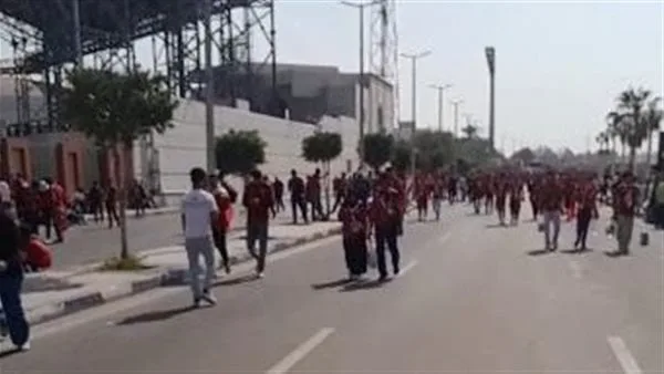 إصابة مشجع أهلاوي في مدرجات الثالثة يمين باستاد القاهرة قبل مباراة الأهلي وصن داونز إصابة مشجع أهلاوي في مدرجات الثالثة يمين باستاد القاهرة قبل مباراة الأهلي وصن داونز