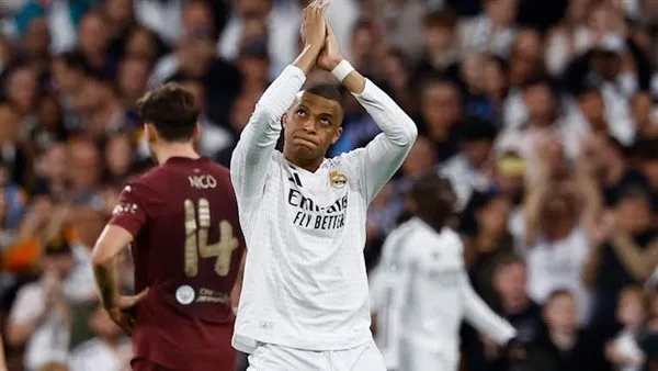 ضربة موجعة لريال مدريد.. مشاركة مبابي أمام برشلونة بنهائي الكأس محل شك ضربة موجعة لريال مدريد.. مشاركة مبابي أمام برشلونة بنهائي الكأس محل شك