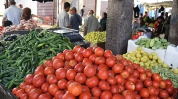أسعار الخضراوات والفواكه اليوم الأحد 4 مايو 2025