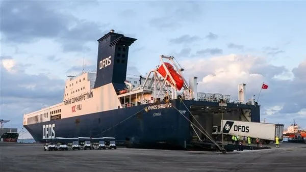 بخضروات وفواكه وأقمشة.. السفينة OLYMPOS SEAWAYS تغادر ميناء دمياط متجهة إلى أوروبا بخضروات وفواكه وأقمشة.. السفينة OLYMPOS SEAWAYS تغادر ميناء دمياط متجهة إلى أوروبا