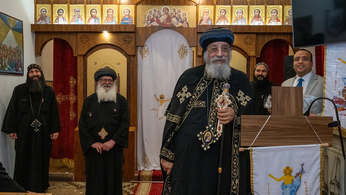 لقاء الأبناء مع أبيهم.. قداسة البابا تواضروس الثاني يلتقي أقباط بولندا وأبناء الكنيسة الإثيوبية