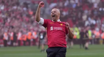 آرني سلوت.. الهولندي الذي دخل تاريخ الدوري الإنجليزي من أوسع أبوابه