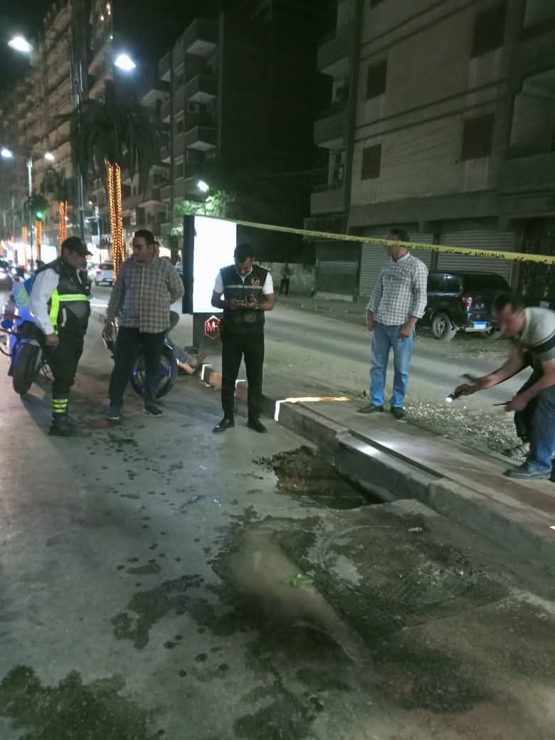 هبوط أرضي في شارع باريس بالمنوفية 