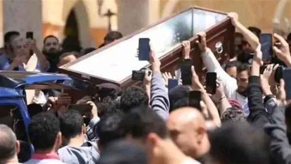 منع البلوجر أبرز بنوده.. اتفاق بين نقابتي الصحفيين والمهن التمثيلية على بروتوكول لتغطية جنازات الفنانين والمشاهير| خاص منع البلوجر أبرز بنوده.. اتفاق بين نقابتي الصحفيين والمهن التمثيلية على بروتوكول لتغطية جنازات الفنانين والمشاهير| خاص