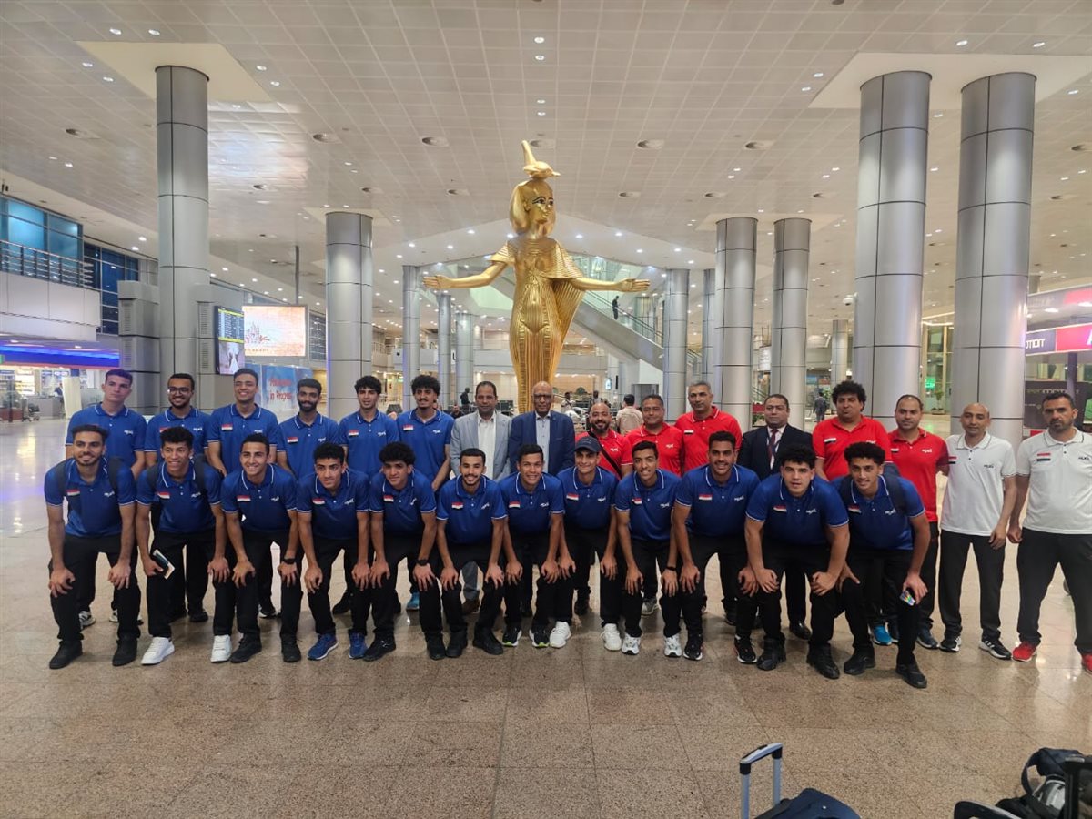 وزير الرياضة يهنيء منتخب رفع الأثقال بعد إنجازهم بالبطولة