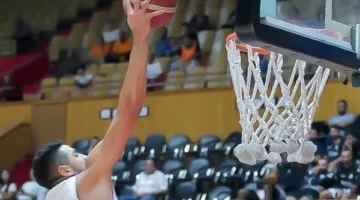 سلة الزمالك يفوز على الاتصالات ويتأهل إلى نصف نهائي دوري السلة