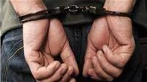 مواطن يتهم شقيقه بمعاشرة ابنته طالبة الإعدادية وحملها سفاحًا منه بالفيوم