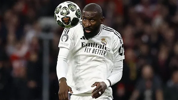 ضربة قبل كأس العالم للأندية.. ريال مدريد يعلن خضوع روديجر لعملية جراحية
