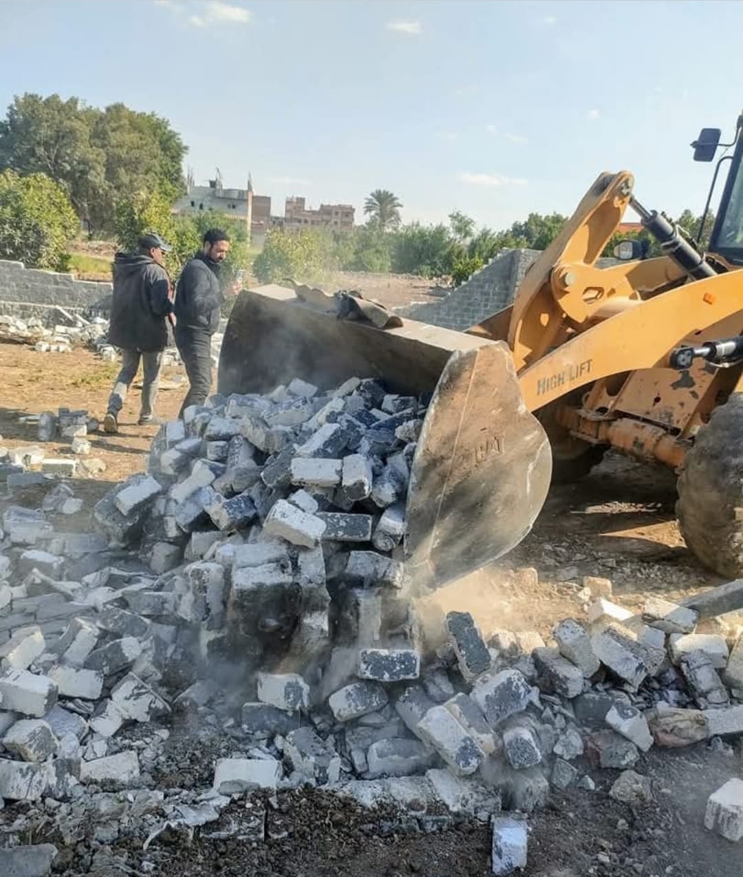 إزالة حالات تعدٍ علي الأراضي الزراعية