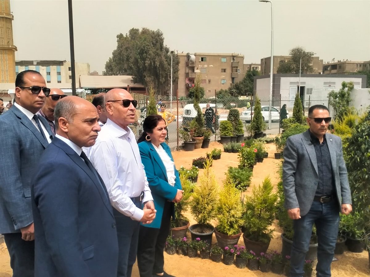 محافظ القاهرة: إقامة مشتل على مساحة 750 مترا بميدان السادات لبيع النباتات للمواطنين بأسعار رمزية محافظ القاهرة: إقامة مشتل على مساحة 750 مترا بميدان السادات لبيع النباتات للمواطنين بأسعار رمزية