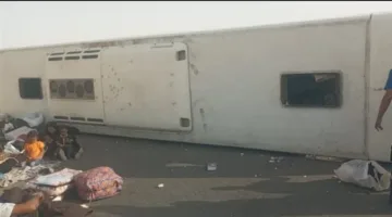 ننشر أسماء المصابين والحالة الصحية لـ50 سودانيًا إثر انقلاب أتوبيس بالطريق الصحراوي بأسوان