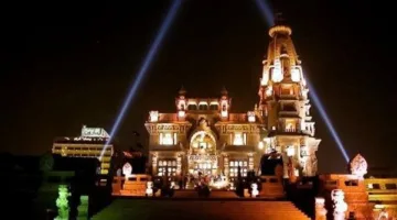 إصابة 8 أشخاص إثر انهيار ستاند على الجمهور في حفل بقصر البارون