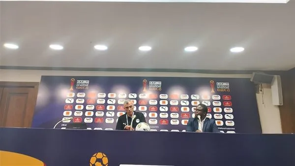 أسامة نبيه عن فوز منتخب الشباب على جنوب إفريقيا: اللاعيبة أول مرة يشوفوا جماهير.. ولعبنا على التفاصيل الصغيرة أسامة نبيه عن فوز منتخب الشباب على جنوب إفريقيا: اللاعيبة أول مرة يشوفوا جماهير.. ولعبنا على التفاصيل الصغيرة