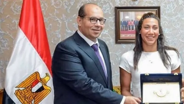 اتحاد السباحة يوافق على ترشح فريدة عثمان للجنة اللاعبين باللجنة الأولمبية المصرية