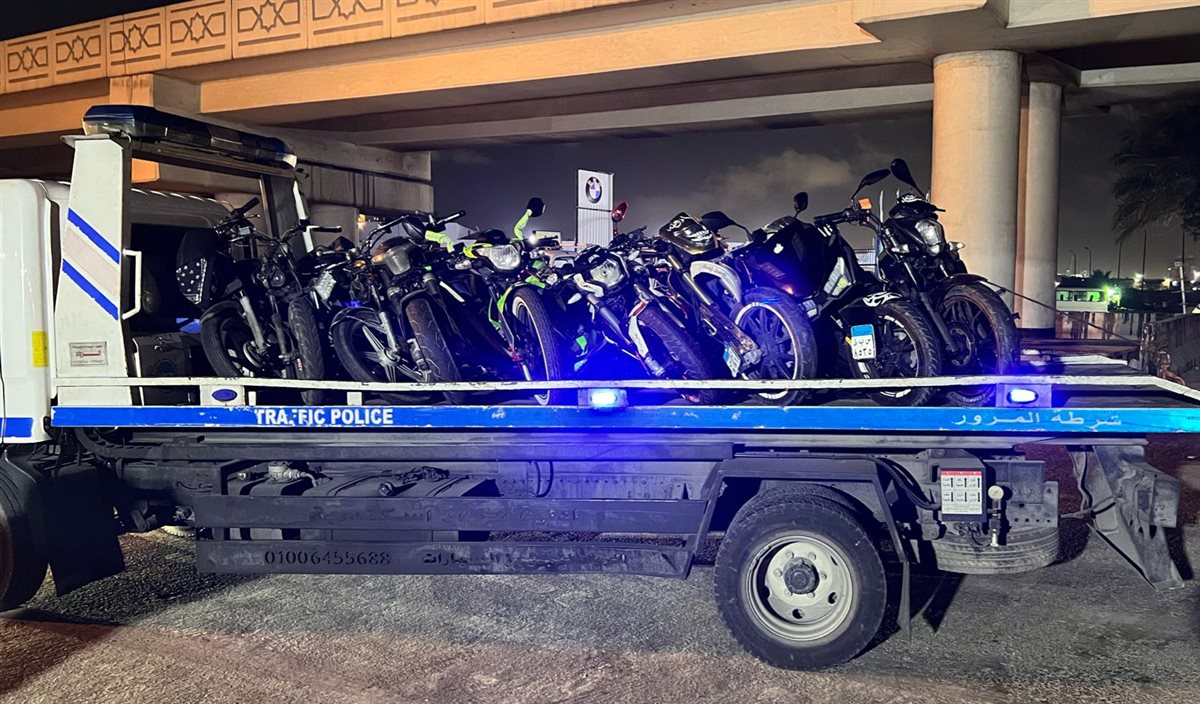حملات لضبط الدراجات النارية والتكاتك غير المرخصة بالإسكندرية