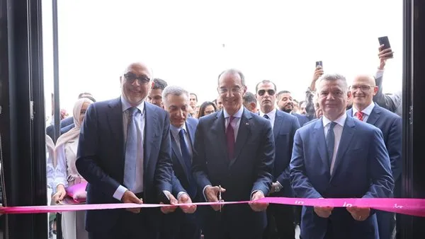 يصل عدد العاملين بها بمصر 4000 متخصص.. وزير الاتصالات يفتتح المقر الإقليمي الجديد لشركة إنتلسيا