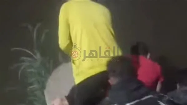 4 شباب ينقذون صغيرة من الموت غرقا بمصرف تنهلة في الفيوم 4 شباب ينقذون صغيرة من الموت غرقا بمصرف تنهلة في الفيوم