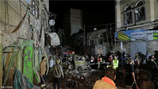استشهاد وإصابة العشرات من اليمنيين في غارات أمريكية على صنعاء