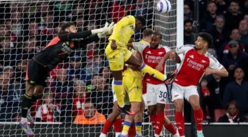 أرسنال يتعادل إيجابيًا مع كريستال بالاس ويؤجل حسم ليفربول لـ الدوري الإنجليزي