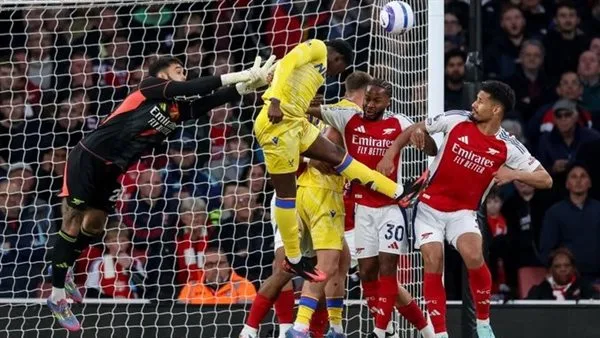 أرسنال يتعادل إيجابيًا مع كريستال بالاس ويؤجل حسم ليفربول لـ الدوري الإنجليزي أرسنال يتعادل إيجابيًا مع كريستال بالاس ويؤجل حسم ليفربول لـ الدوري الإنجليزي