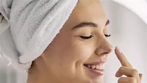 البوتوكس الطبيعي.. نبتة سحرية تُستخدم سرًا في روتين جمال المشاهير