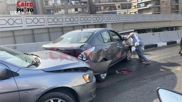 حادث تصادم 4 سيارات أعلى كوبري أكتوبر.. تسبب في تكدس مروري