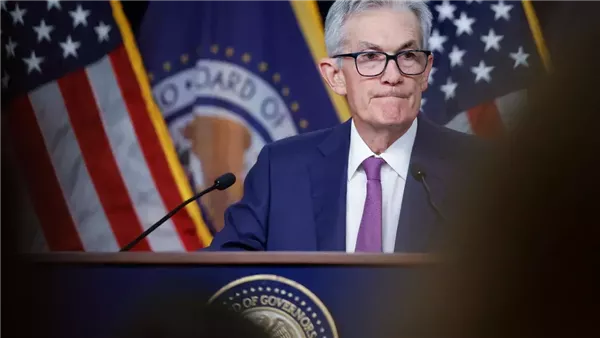 ترامب يحذر من تباطؤ الاقتصاد الأمريكي حال عدم تخفيض أسعار الفائدة