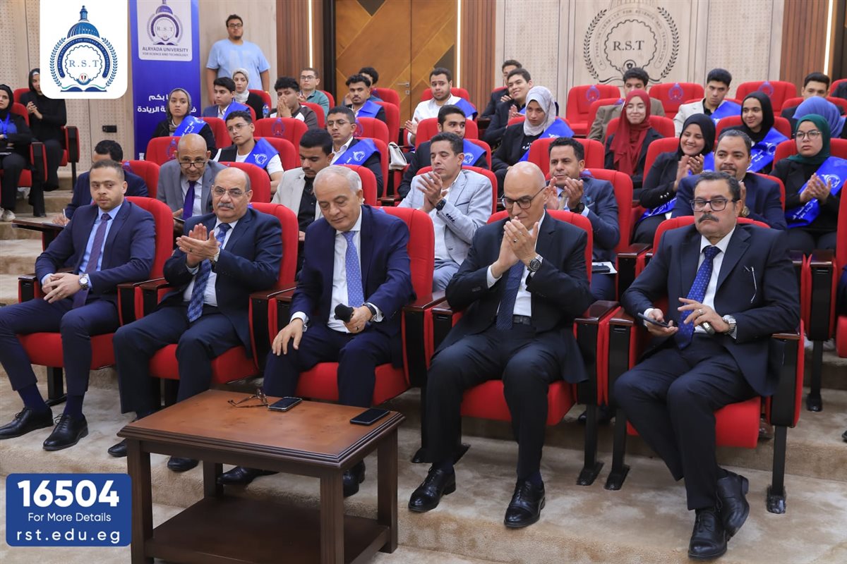 خطورة السوشيال ميديا والتضليل.. نقاش مفتوح بين وفد تنسيقية شباب الأحزاب مع طلاب جامعة الريادة بمناسبة ذكرى تحرير سيناء خطورة السوشيال ميديا والتضليل.. نقاش مفتوح بين وفد تنسيقية شباب الأحزاب مع طلاب جامعة الريادة بمناسبة ذكرى تحرير سيناء