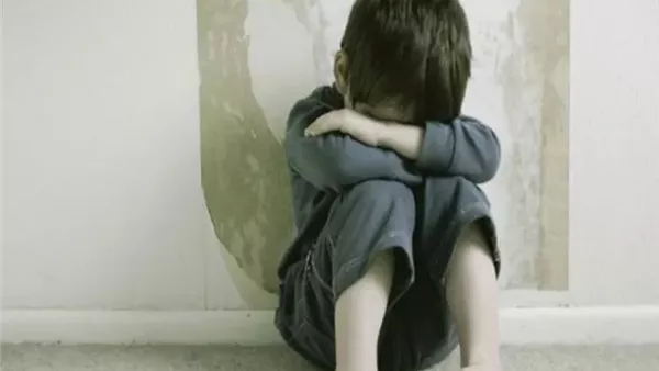 خطفوه بالغلط.. الأمن يحرر طفلا اختطفه عاطل وزوجته وطلبا فدية مالية لإطلاق سراحه بالبساتين خطفوه بالغلط.. الأمن يحرر طفلا اختطفه عاطل وزوجته وطلبا فدية مالية لإطلاق سراحه بالبساتين