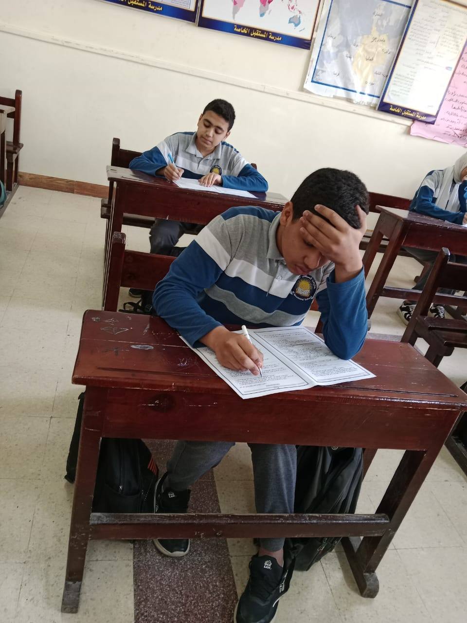 المدارس تصمم نماذج استرشادية لنظام البوكليت لتدريب طلاب الشهادة الإعدادية استعدادًا للامتحانات 