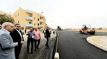 عقب عودته من الصين.. وزير الإسكان يتفقد المشروعات الخدمية والسكنية بمدينة بدر