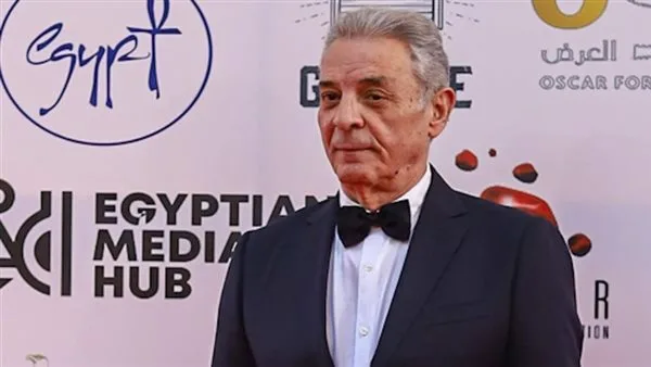 محمود حميدة: يجب أن يكون هناك قانون ينظم التصوير في جنازات الفنانين محمود حميدة: يجب أن يكون هناك قانون ينظم التصوير في جنازات الفنانين