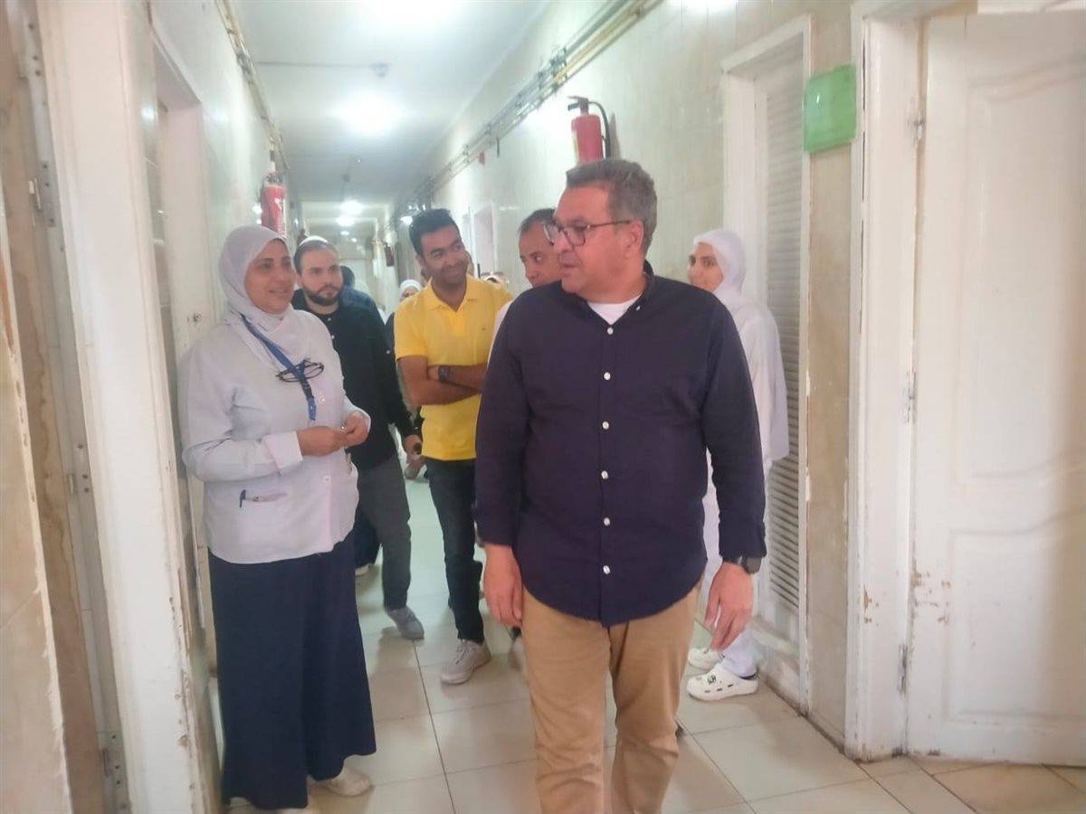 لمتابعة انتظام سير العمل وتوافر الأطقم الطبية.. السكرتير العام المساعد لمحافظة الجيزة يتفقد بعض المستشفيات